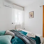 Holiday home Casa Minerva A *