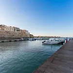 Holiday home Casa Minerva A *