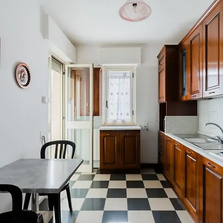 Casa Minerva A *