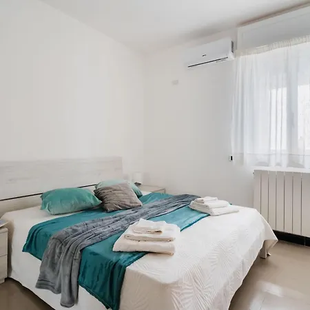 Casa Minerva A *